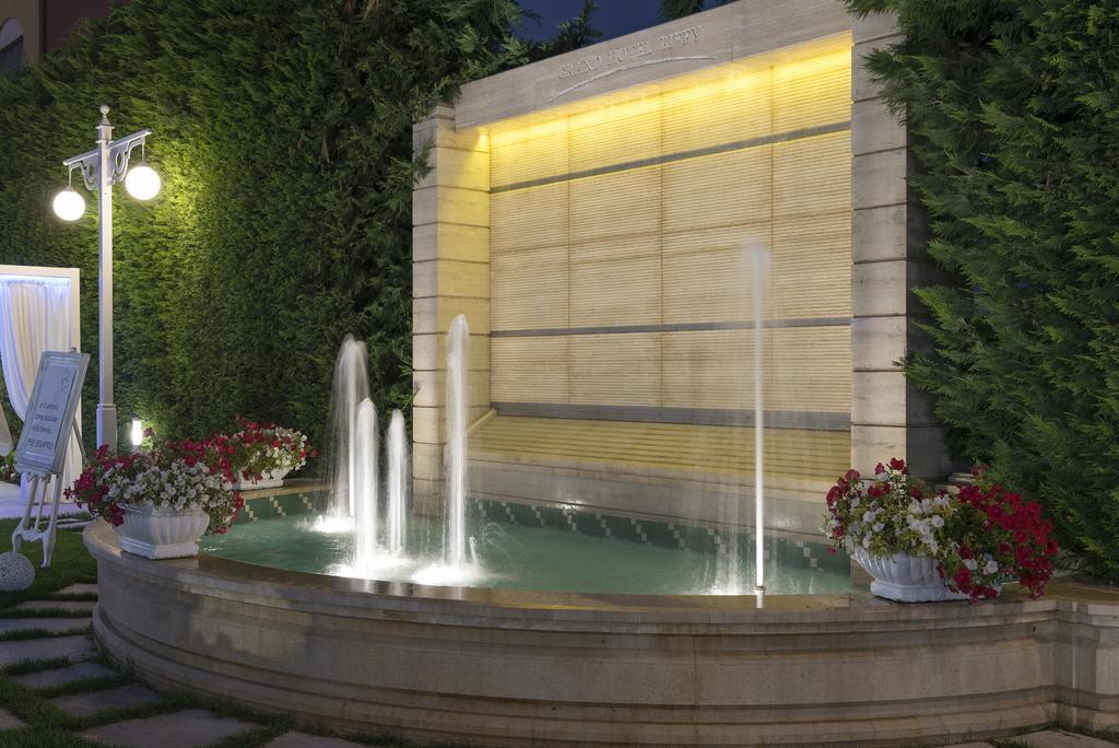 Grand Hotel Biffy أريانو إربينو المظهر الخارجي الصورة