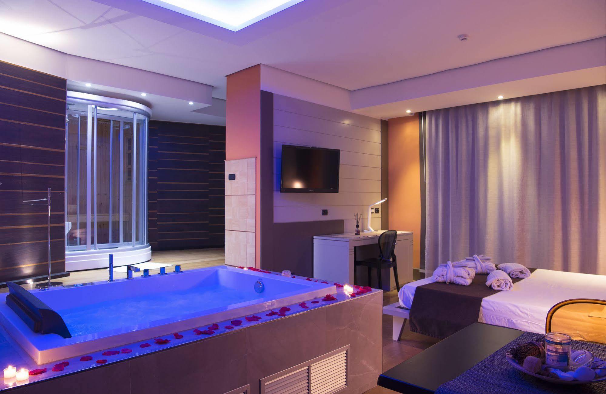 Grand Hotel Biffy أريانو إربينو المظهر الخارجي الصورة